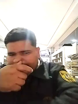 Snapshot of oscarshow24 chatting on 02-26-25, 09:21 oscarshow24 online show from 02-26-25, 09:21