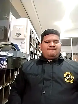 Snapshot of oscarshow24 chatting on 02-27-25, 08:50 oscarshow24 online show from 02-27-25, 08:50