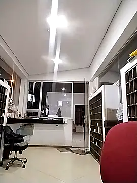 Snapshot of oscarshow24 chatting on 03-04-25, 08:46 oscarshow24 online show from 03-04-25, 08:46