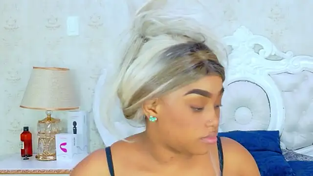 TianahGlow online show from 12-04-25, 09:23