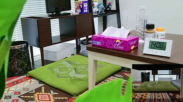 YARASERO-kun online show from 10-29-25, 05:10