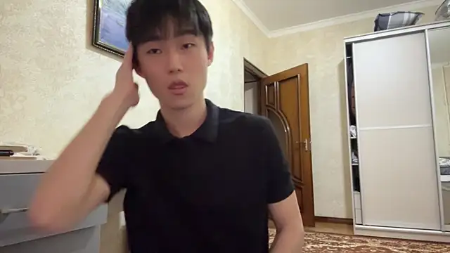 Snapshot of Brian_Stars chatting on 04-15-26, 11:06 Brian Stars online show from 04-15-26, 11:06