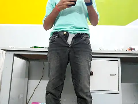 Lustyluckyy online show from 03-21-25, 01:23