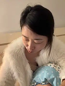 Snapshot of jinj-a chatting on 02-17-25, 02:48 jinj-a online show from 02-17-25, 02:48