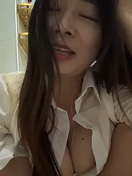 Snapshot of jinj-a chatting on 03-03-25, 06:01 jinj-a online show from 03-03-25, 06:01