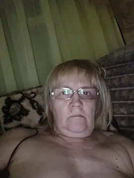 Snapshot of Violet5364 chatting on 05-22-26, 08:47 Violet5364 online show from 05-22-26, 08:47