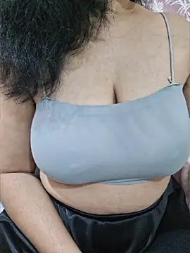 Snapshot of Jassi_Does chatting on 04-22-26, 09:16 Jassi Does online show from 04-22-26, 09:16