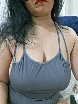 Snapshot of Jassi_Does chatting on 06-26-26, 09:30 Jassi Does online show from 06-26-26, 09:30
