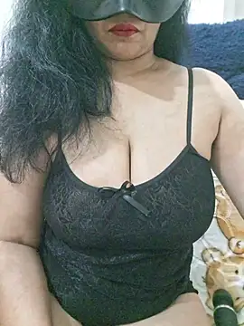 Snapshot of Jassi_Does chatting on 06-29-26, 09:15 Jassi Does online show from 06-29-26, 09:15