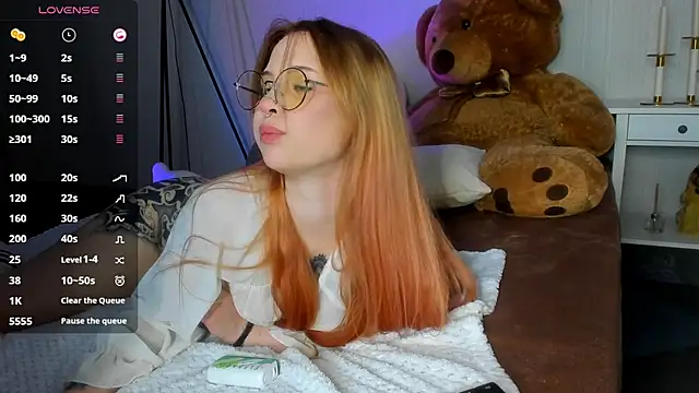 Snapshot of marynixoxo chatting on 02-11-25, 03:08 marynixoxo online show from 02-11-25, 03:08