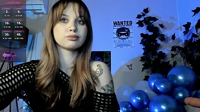 Snapshot of marynixoxo chatting on 02-28-25, 02:20 marynixoxo online show from 02-28-25, 02:20