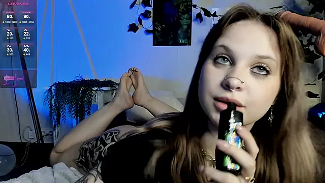 Snapshot of marynixoxo chatting on 03-04-25, 05:11 marynixoxo online show from 03-04-25, 05:11