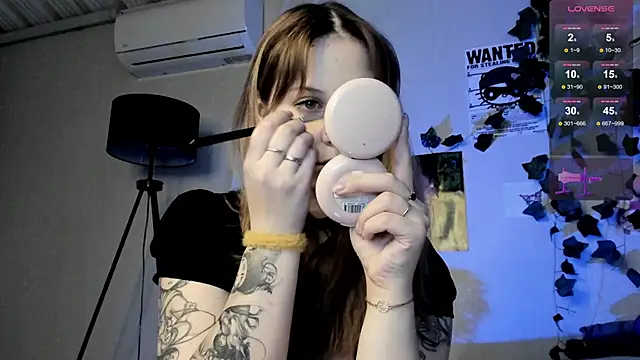 Snapshot of marynixoxo chatting on 03-09-25, 03:01 marynixoxo online show from 03-09-25, 03:01