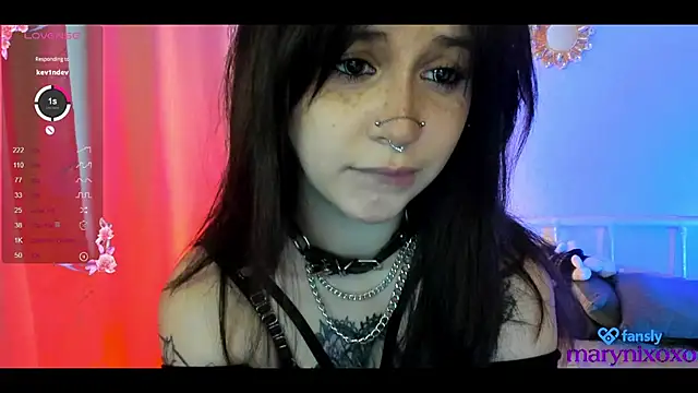 Snapshot of marynixoxo chatting on 10-10-25, 09:41 marynixoxo online show from 10-10-25, 09:41
