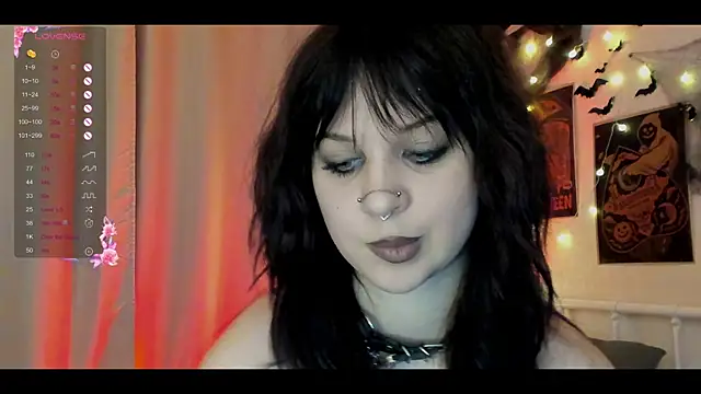 Snapshot of marynixoxo chatting on 10-30-25, 07:03 marynixoxo online show from 10-30-25, 07:03