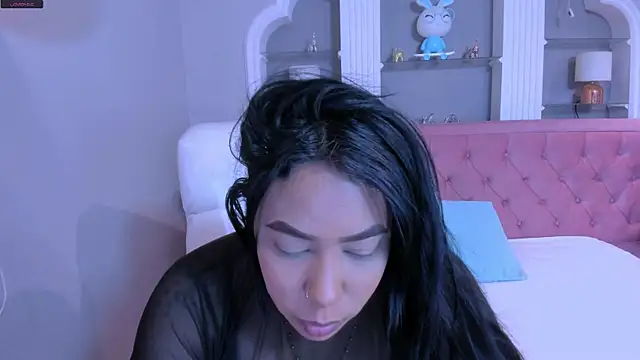 Snapshot of emma_purple_ chatting on 02-26-25, 12:14 emma purple online show from 02-26-25, 12:14