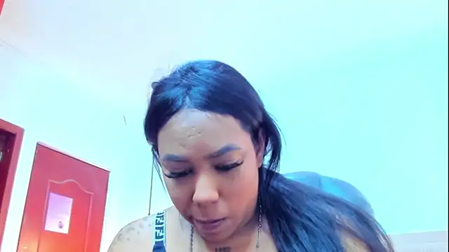 Snapshot of emma_purple_ chatting on 09-08-25, 05:34 emma purple online show from 09-08-25, 05:34