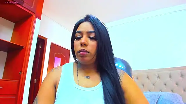 Snapshot of emma_purple_ chatting on 09-19-25, 05:13 emma purple online show from 09-19-25, 05:13