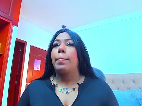 Snapshot of emma_purple_ chatting on 09-30-25, 12:21 emma purple online show from 09-30-25, 12:21