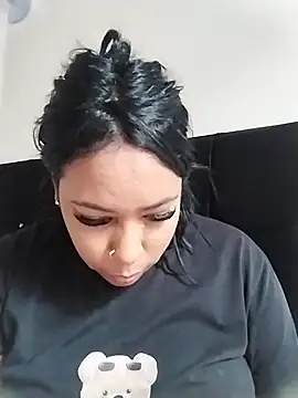 Snapshot of emma_purple_ chatting on 11-24-25, 07:35 emma purple online show from 11-24-25, 07:35