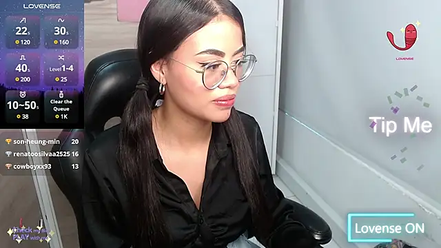 Snapshot of Sussan_love01 chatting on 03-21-25, 08:18 Sussan love01 online show from 03-21-25, 08:18