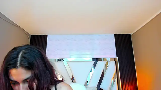 Snapshot of Cristin_Petite chatting on 03-10-25, 05:39 Cristin Petite online show from 03-10-25, 05:39
