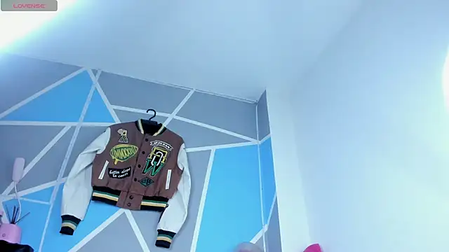 Meghan hott online show from 02-09-26, 07:01