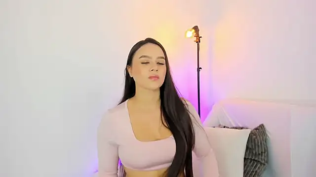 Snapshot of NicoleVegaa_ chatting on 09-27-25, 10:15 NicoleVegaa  online show from 09-27-25, 10:15