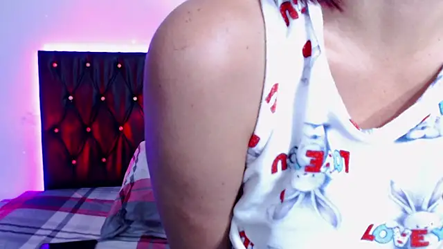 Snapshot of kaisalov_ chatting on 10-04-25, 04:38 kaisalov online show from 10-04-25, 04:38