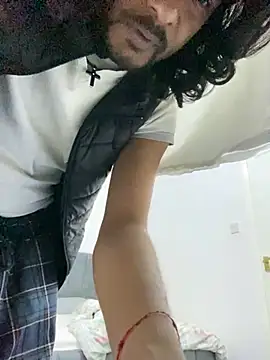 Snapshot of Fuckboy2535 chatting on 02-28-25, 01:15 Fuckboy2535 online show from 02-28-25, 01:15