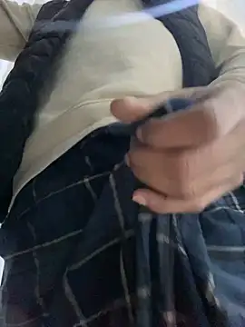 Snapshot of Fuckboy2535 chatting on 03-01-25, 11:37 Fuckboy2535 online show from 03-01-25, 11:37