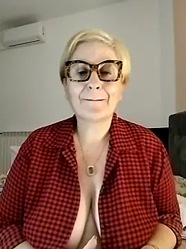 Pumabionda online show from 11-14-25, 10:07