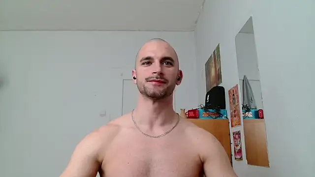 Snapshot of OskarBreno chatting on 05-11-26, 02:45 OskarBreno online show from 05-11-26, 02:45