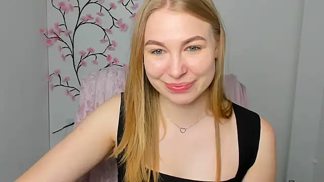 Snapshot of Dana_flowers chatting on 06-21-26, 05:32 Dana flowers online show from 06-21-26, 05:32