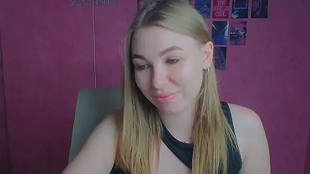 Snapshot of Dana_flowers chatting on 06-23-26, 05:49 Dana flowers online show from 06-23-26, 05:49