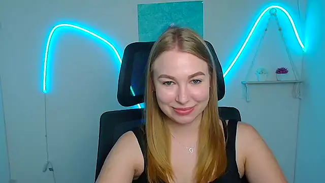 Snapshot of Dana_flowers chatting on 07-09-26, 06:50 Dana flowers online show from 07-09-26, 06:50