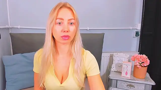 MargaritaRose online show from 01-12-26, 04:23