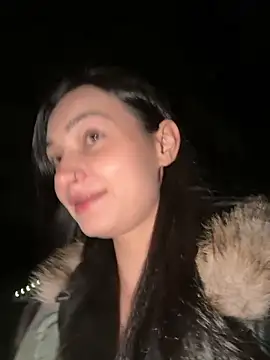 lunalovelee online show from 10-21-25, 05:46