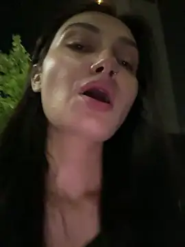 lunalovelee online show from 06-22-26, 02:03