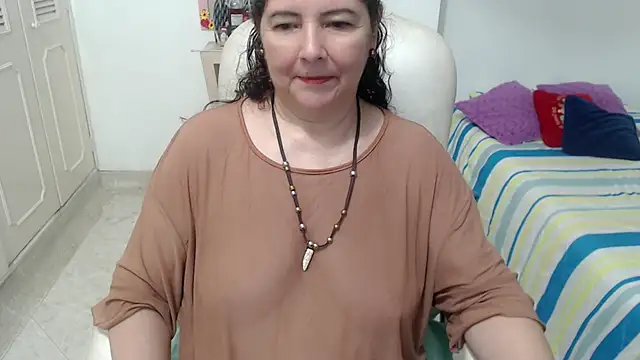 leonela 69 online show from 05-22-26, 01:35
