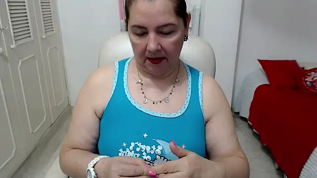 Snapshot of leonela_69 chatting on 06-18-26, 10:58 leonela 69 online show from 06-18-26, 10:58
