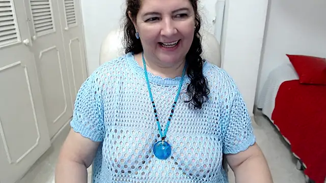 Snapshot of leonela_69 chatting on 06-20-26, 11:40 leonela 69 online show from 06-20-26, 11:40