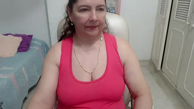 Snapshot of leonela_69 chatting on 07-14-26, 02:05 leonela 69 online show from 07-14-26, 02:05