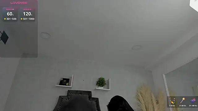 EmiliaRose  online show from 12-04-25, 09:01