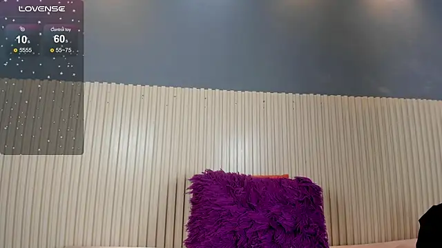 Snapshot of Aida-nicolle chatting on 02-19-25, 10:34 Aida-nicolle online show from 02-19-25, 10:34