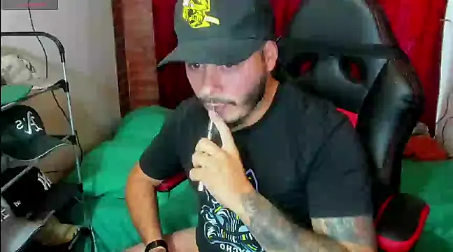 ragnar lothbrok777 online show from 03-05-25, 10:54