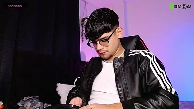 isaac-saenz online show from 11-05-25, 10:43