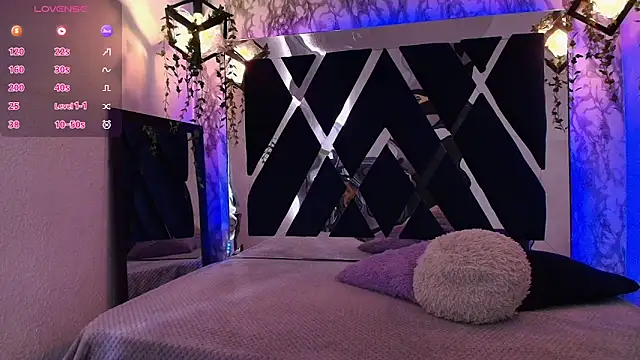 charlotte bluee online show from 09-22-25, 06:43