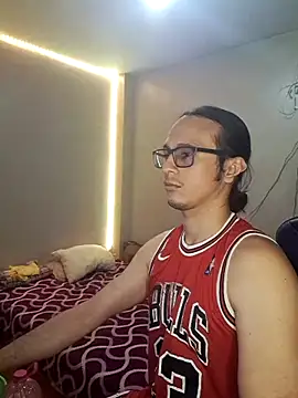 Snapshot of cholitohermoso chatting on 02-17-25, 01:04 cholitohermoso online show from 02-17-25, 01:04