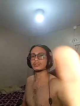 Snapshot of cholitohermoso chatting on 02-24-25, 10:36 cholitohermoso online show from 02-24-25, 10:36